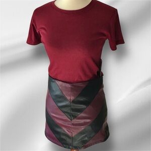 Chic Burgundy and Black Chevron Skirt